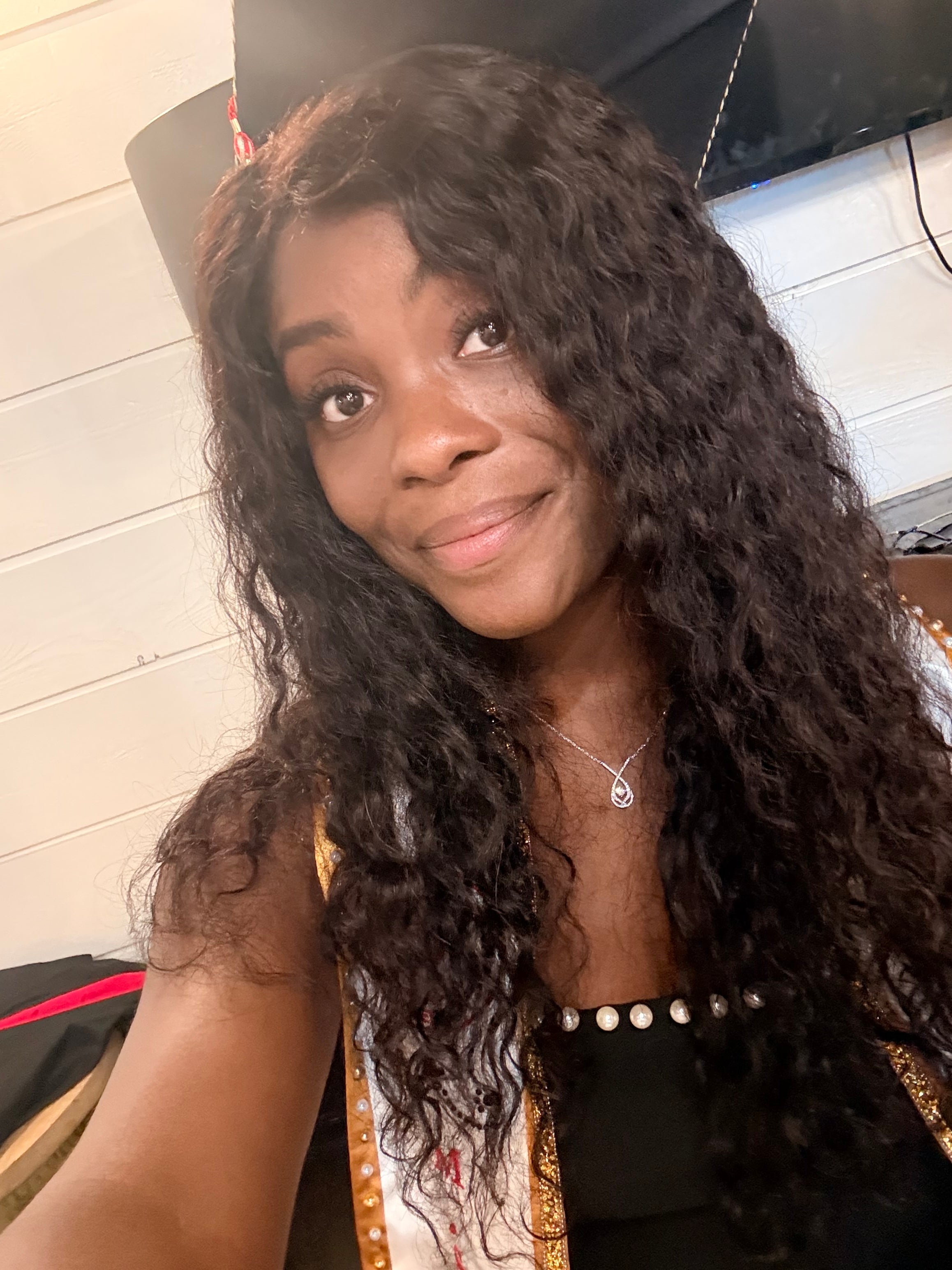 The Crown Essentials Brazilian Water Wave Bundle
